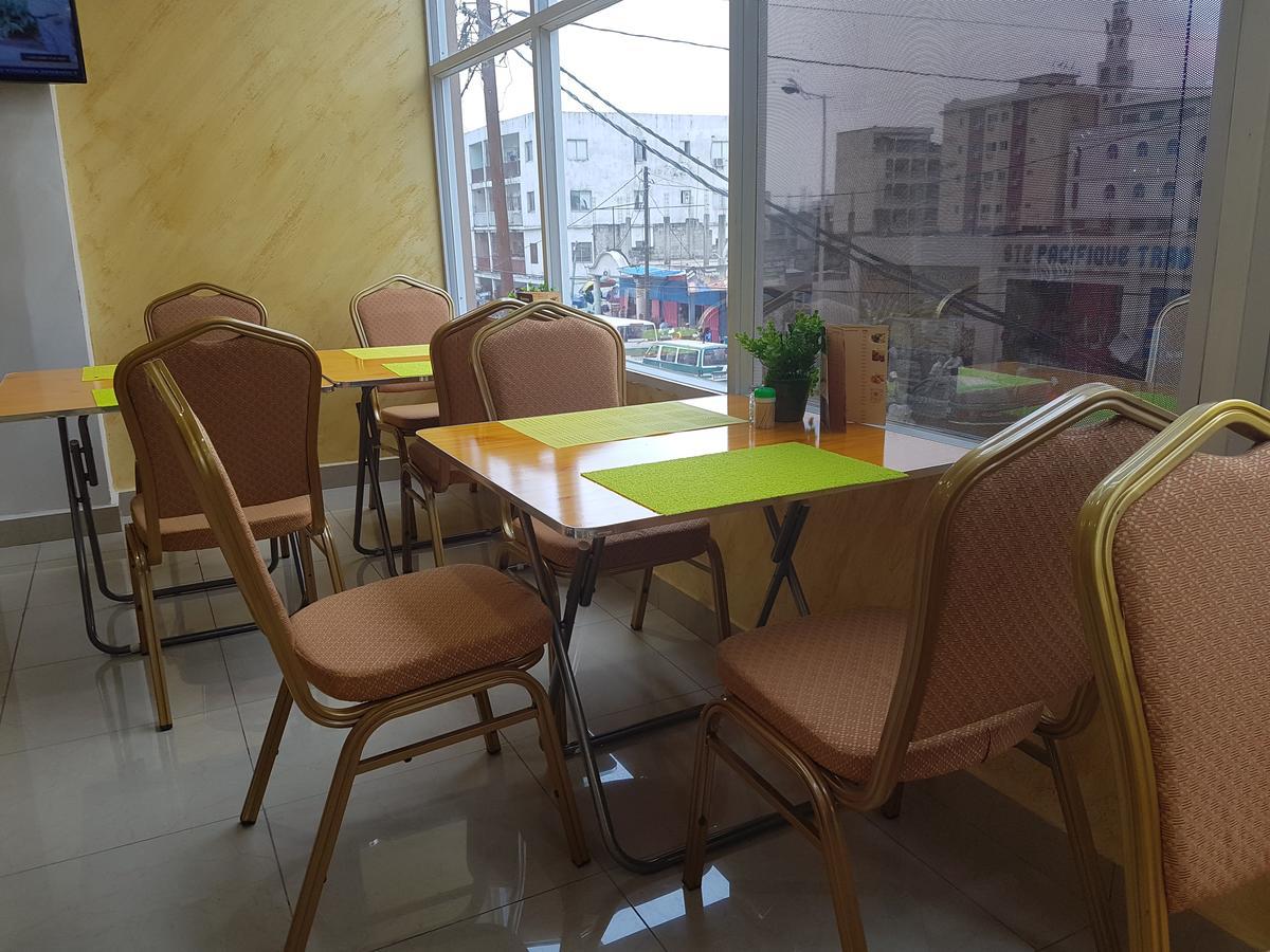 Novo Hotel Браззавіль Екстер'єр фото