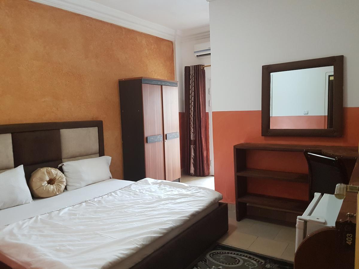 Novo Hotel Браззавіль Екстер'єр фото